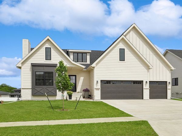 2320 SE 5th Street, West Des Moines, IA 50265