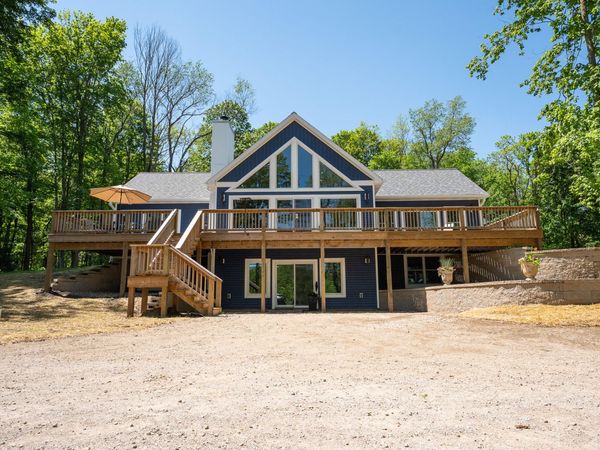 9777 N 16th Street, Plainwell, MI 49080