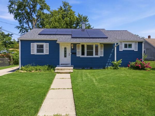 361 Trask Street , Aurora, IL 60505