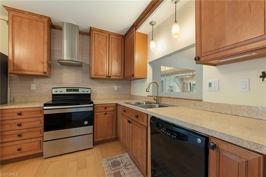 1820 Kings Lake Blvd, Unit 103, Naples, FL 34112 Photo