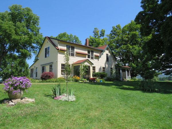 1844 Halladay Road, Middlebury, VT 05753