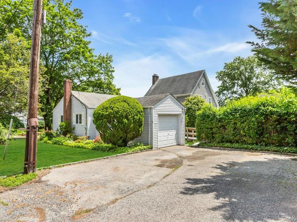 1 Coles , Glen Cove, NY 11542