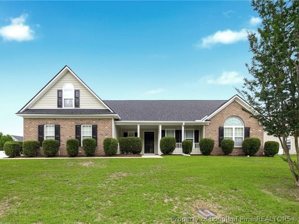 325 Ranier Drive, Raeford, NC 28376