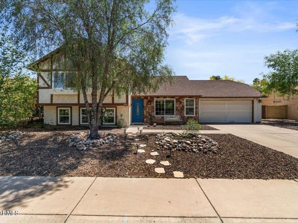 1041 E KRISTAL Way, Phoenix, AZ 85024