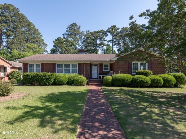 1705 Englewood Drive, Greenville, NC 27858