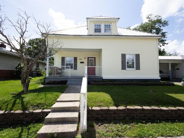 1011 S First Street, Boonville, IN 47601