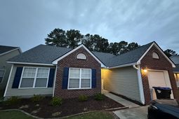 244 Avonshire Drive photo 4