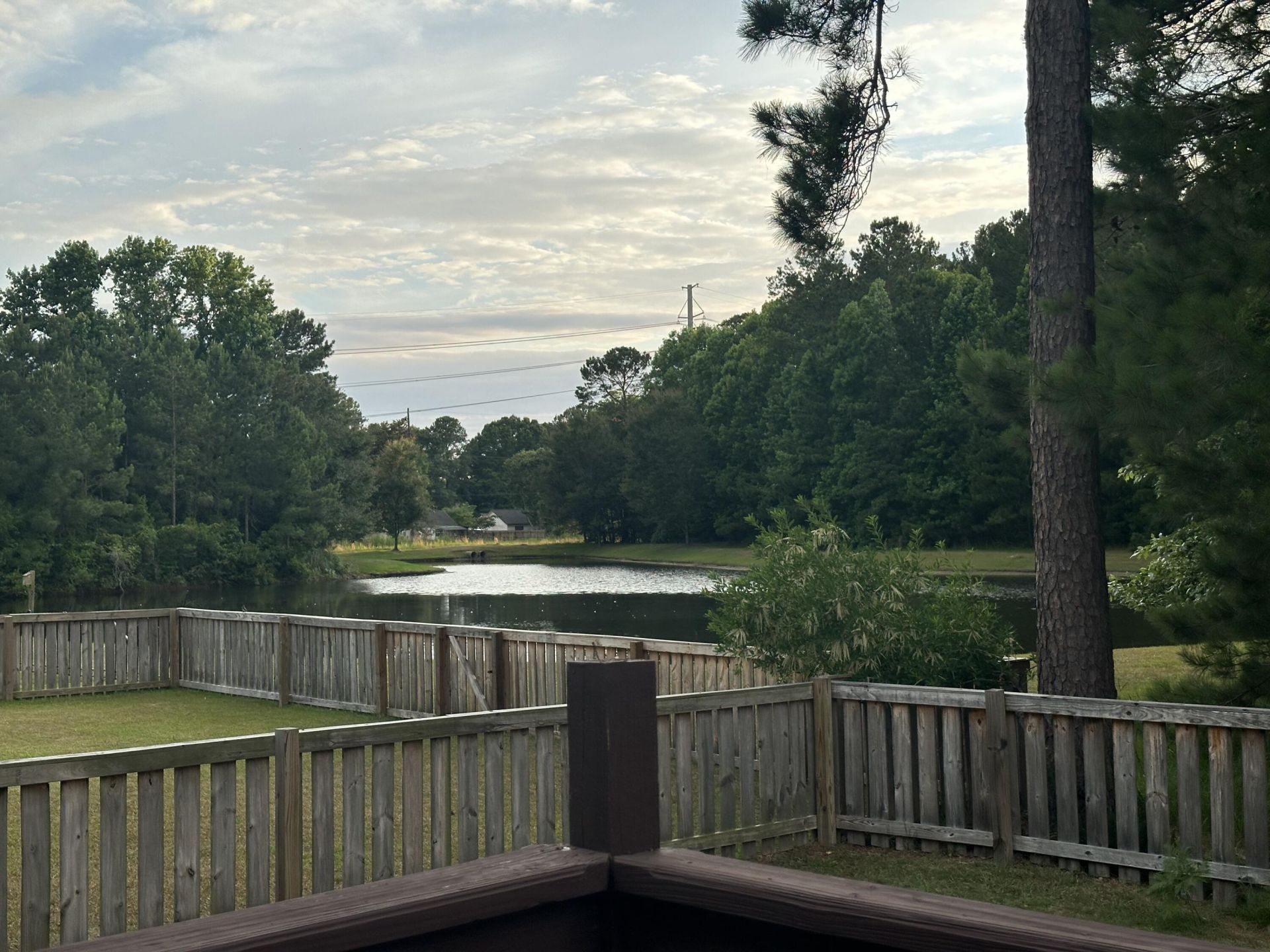 244 Avonshire Drive Photo 4