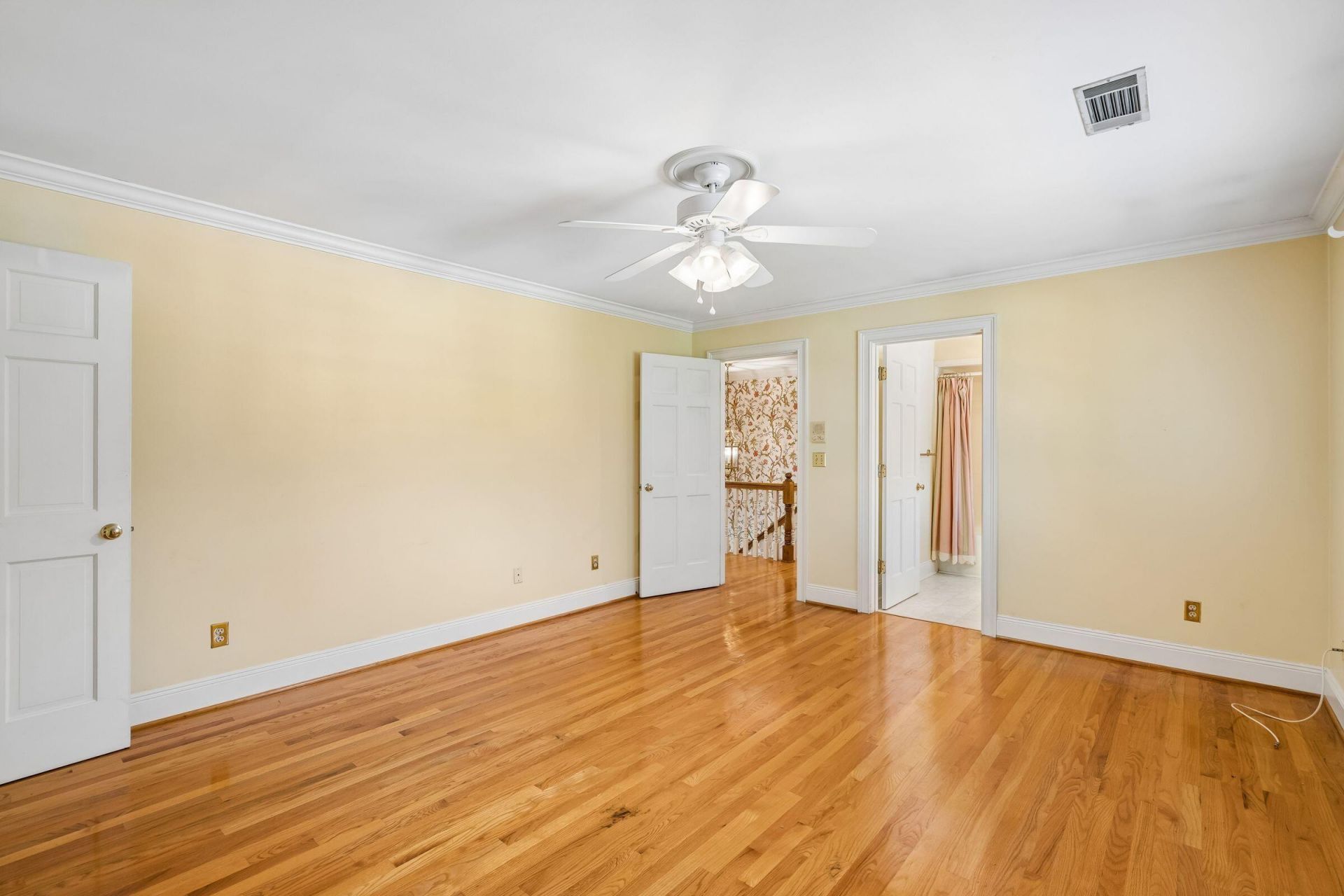 905 W Raysor Street Photo 43