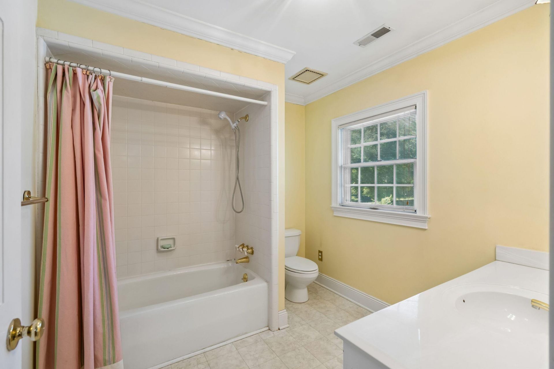 905 W Raysor Street Photo 44