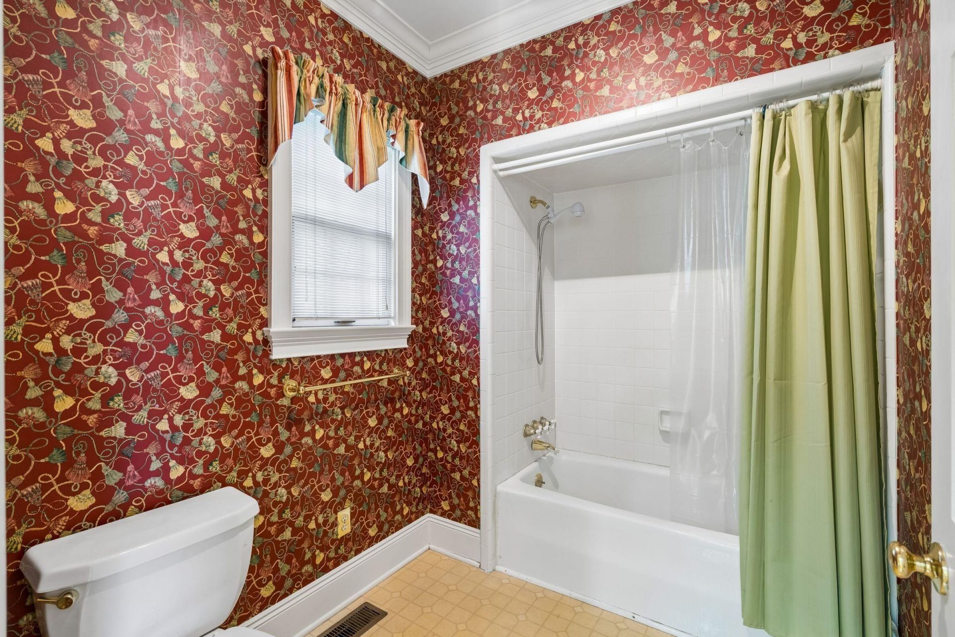 905 W Raysor Street Photo 55