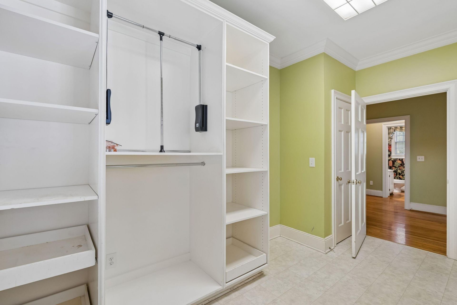 905 W Raysor Street Photo 60