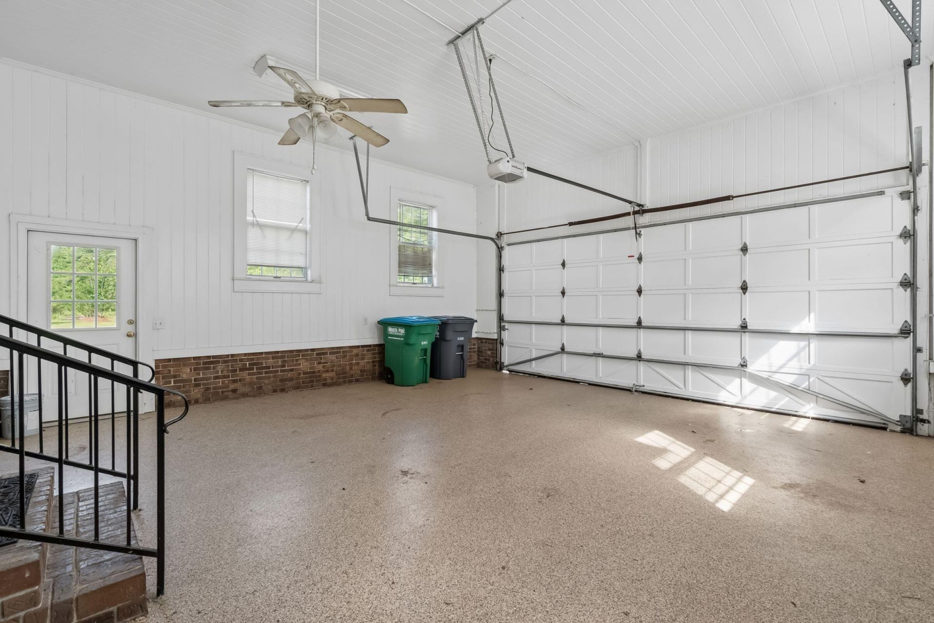 905 W Raysor Street Photo 61
