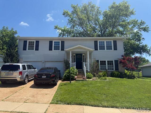 5572 Brookton Way , Saint Louis, MO 63128 Main Photo