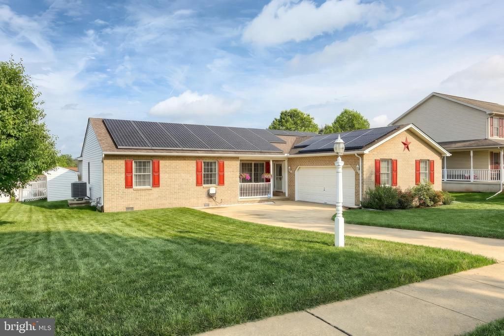 1837 DORCHESTER DRIVE  York, PA 17408
