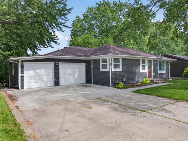 605 5th Street NE, Montgomery, MN 56069