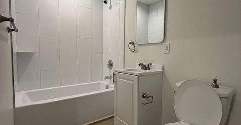 1956 Juliesse Ave #2, Unit 2, Sacramento, CA 95815 Photo
