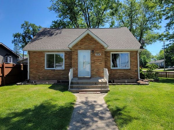 33191 N Sunset Avenue , Grayslake, IL 60030