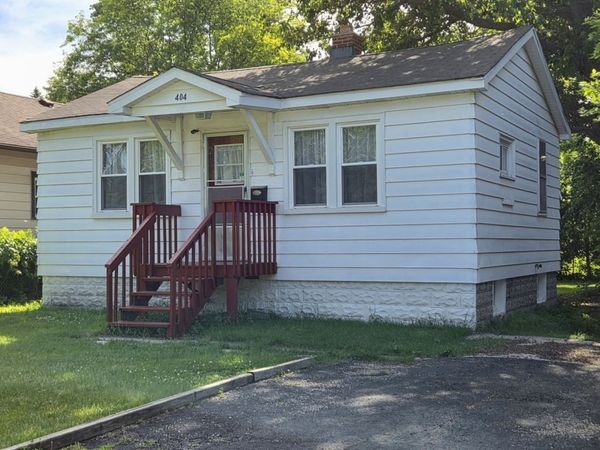 404 Morton Avenue, Aurora, IL 60506