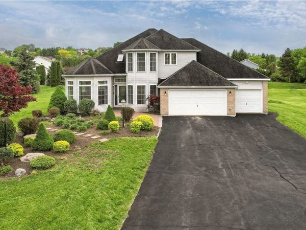 5820 E Seneca , Jamesville, NY 13078