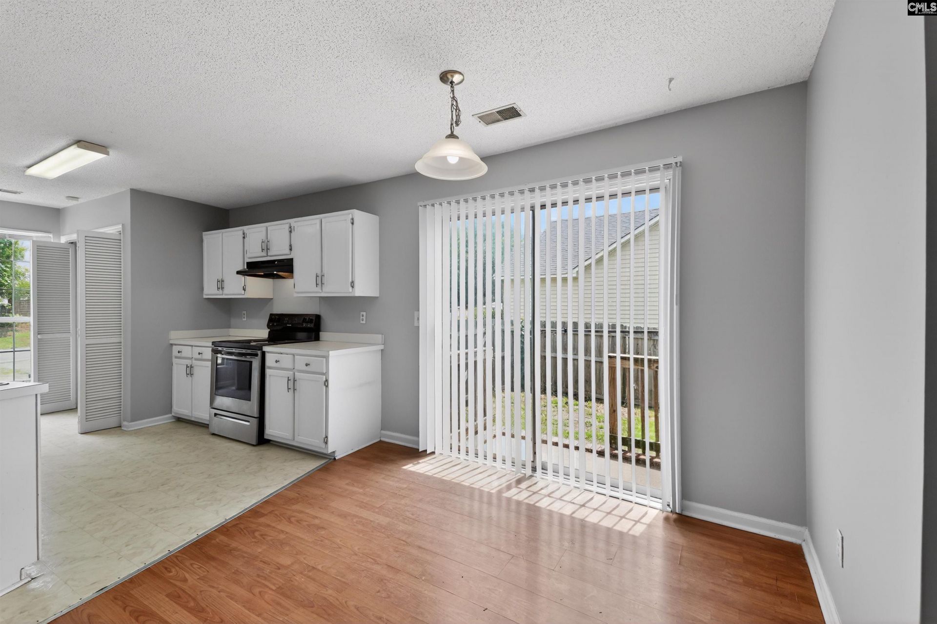 1227 Lykes Lane  Photo 13