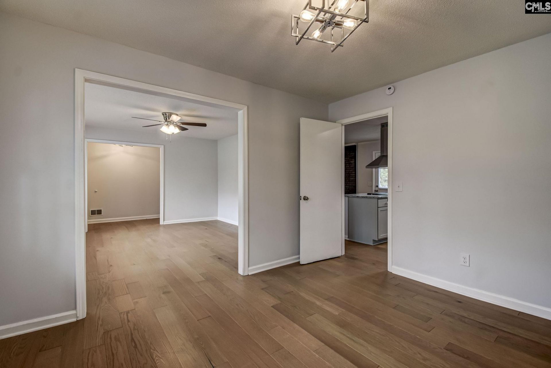 455 Charing Cross Road Photo 10