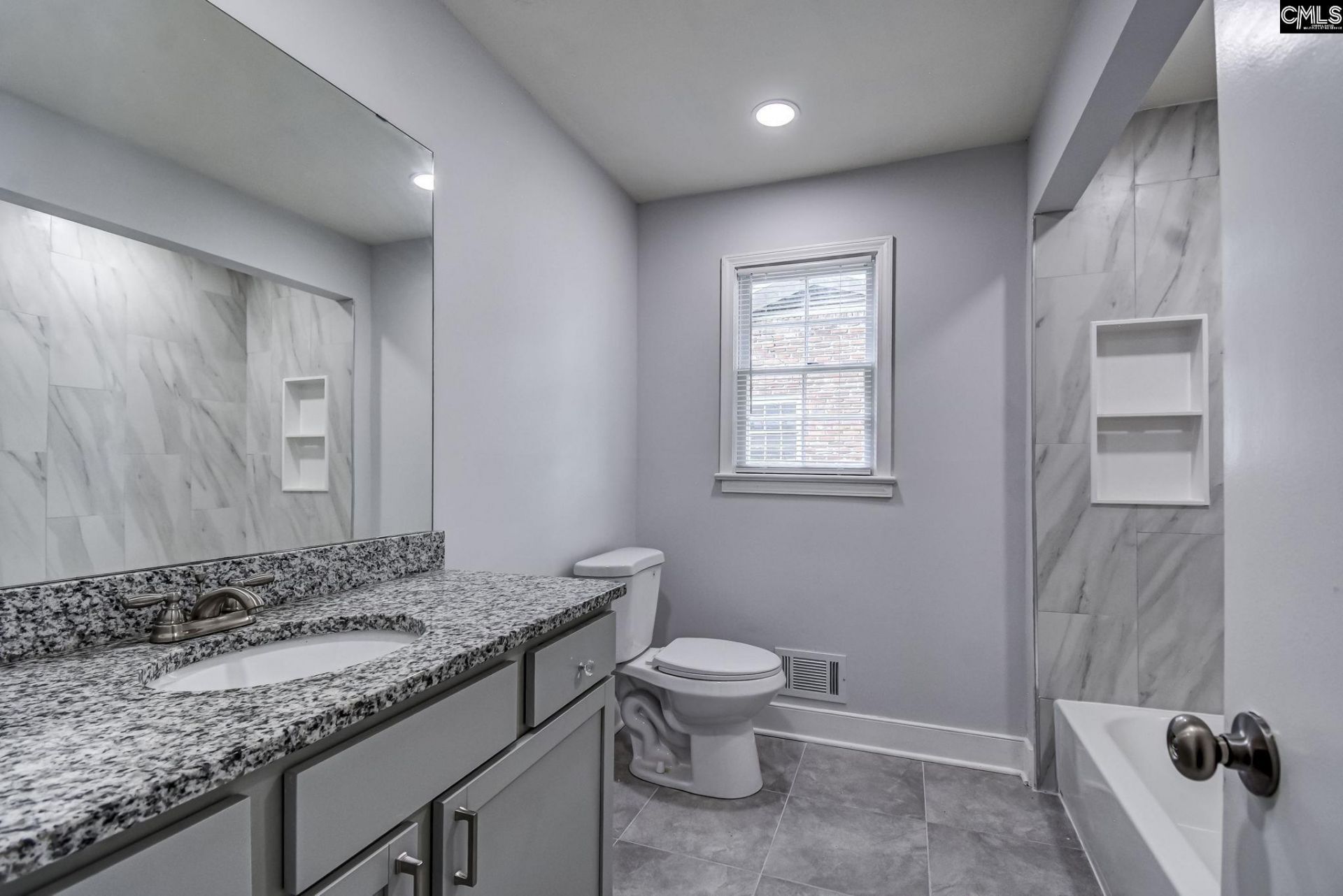 455 Charing Cross Road Photo 22