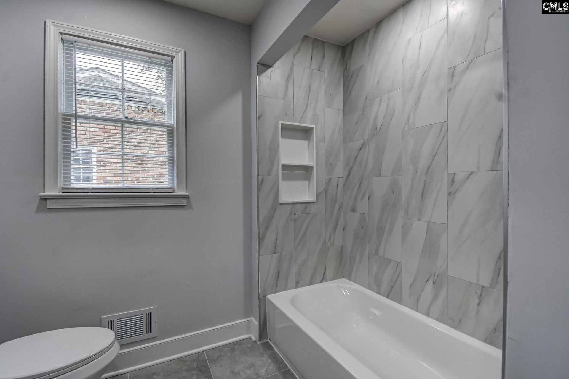 455 Charing Cross Road Photo 23