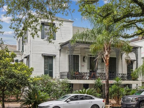 1206 ESPLANADE Avenue, New Orleans, LA 70116
