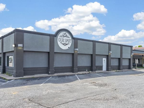 134 W Broadway , Gallatin, TN 37066