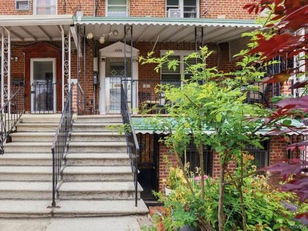 4425 Richardson Avenue , Bronx, NY 10470