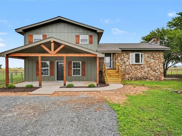 601 E Warren Road, Blair, OK 73526