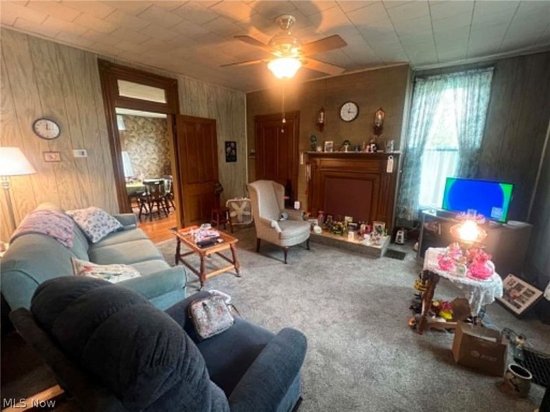 431 W Walnut Street , Barnesville, OH 43713 Photo 2
