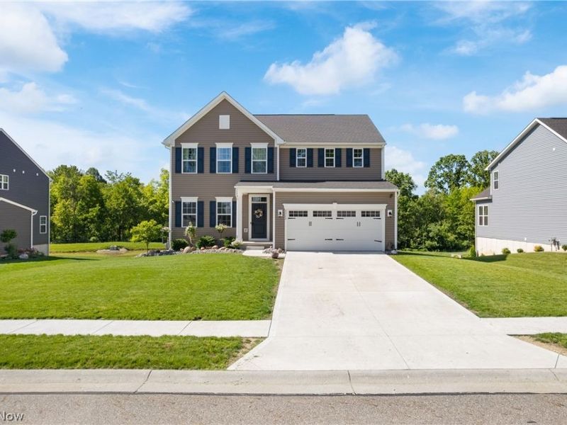 2262 Monaco Street NW, Uniontown, OH 44685 Photo 2