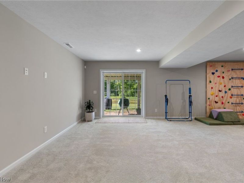 2262 Monaco Street NW, Uniontown, OH 44685 Photo 40