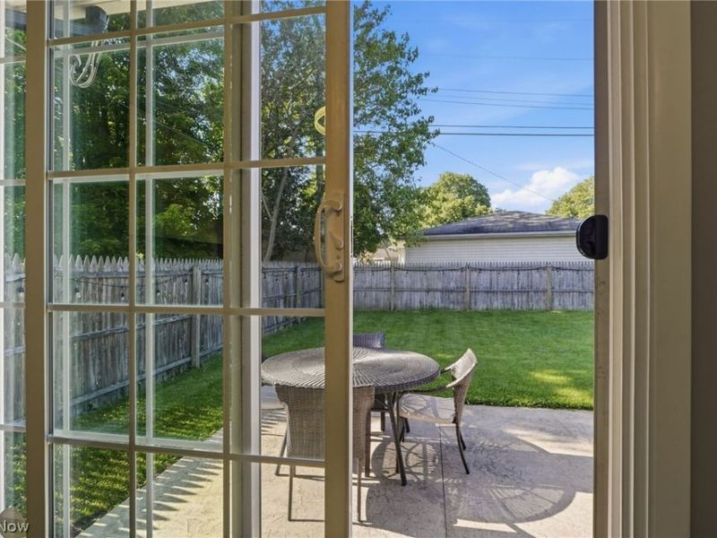 1209 Galaxy Drive, Cleveland, OH 44109 Photo 38