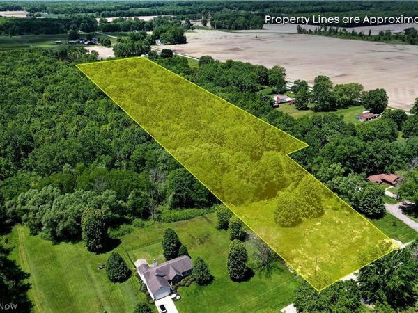 S Leavitt Road , Lordstown, OH 44481