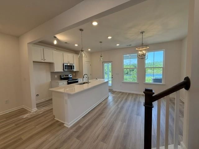 682 Bolder Way  Photo 4
