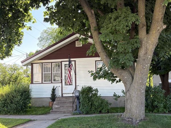 115 N Prairie Street, Prairie Du Chien, WI 53821