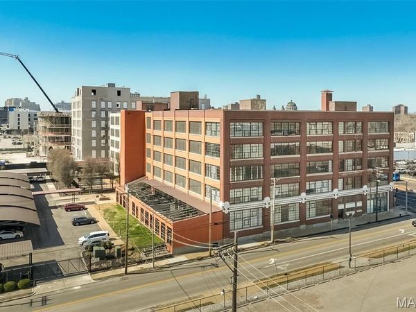 4100 Forest Park Avenue, St Louis, MO 63108
