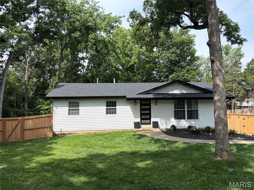 1420 Saint Peters Howell Road , Saint Peters, MO 63376 Main Photo