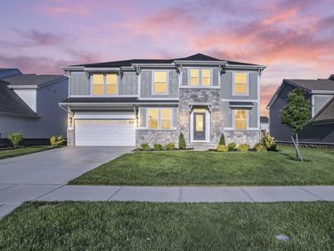 6076 Honey Farm Way, Grove City, OH 43123