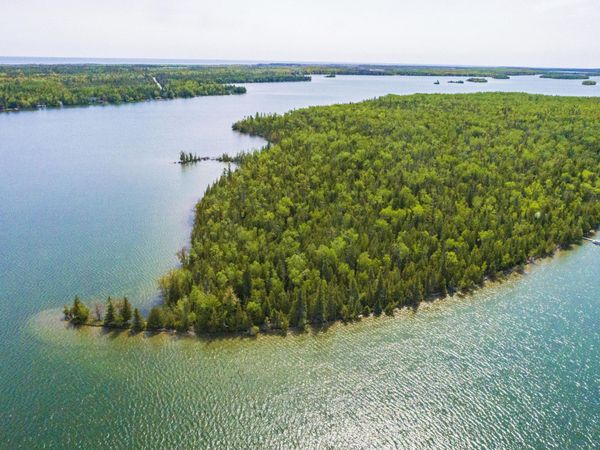17.47 AC Grand Island, Presque Isle, MI 49777