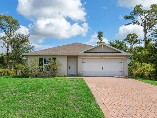 12168 GROSSPOINT AVENUE , PORT CHARLOTTE, FL 33981