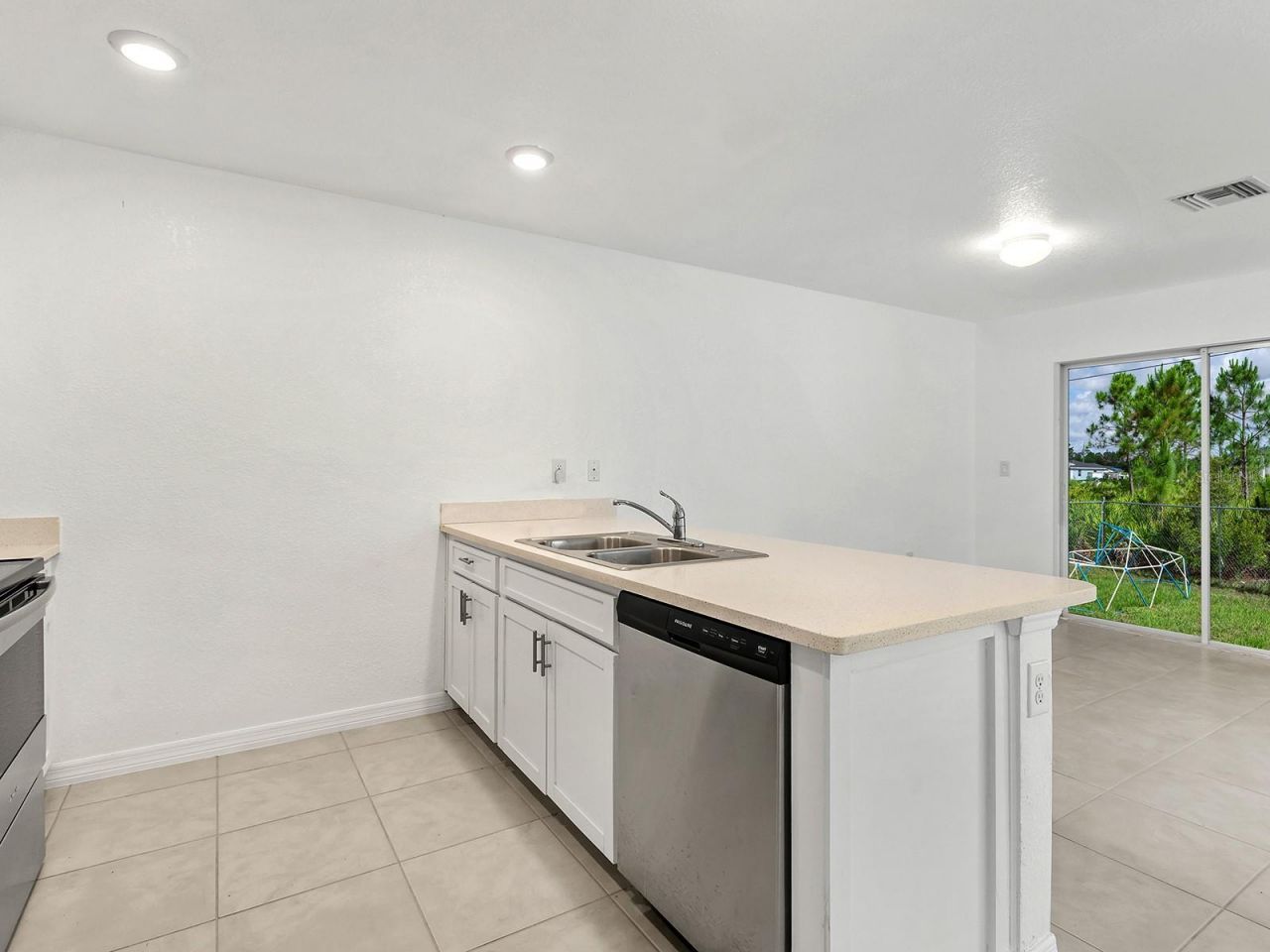 12168 Grosspoint Avenue, Port Charlotte, FL 33981 Photo