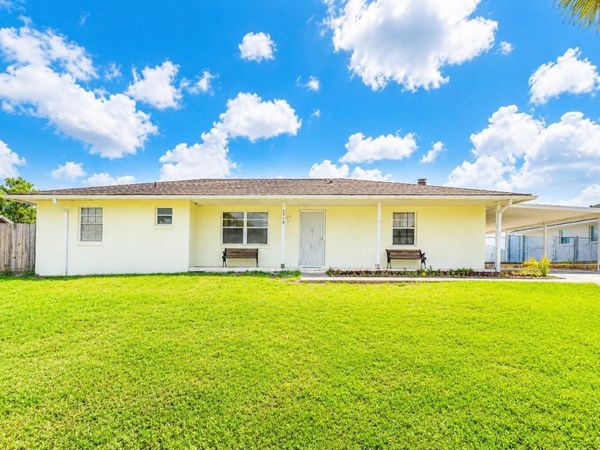 2970 LAGOON AVENUE , DELTONA, FL 32738