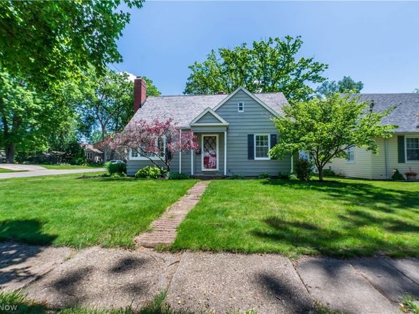 2267 15th Street , Cuyahoga Falls, OH 44223