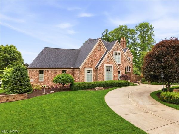 8413 Hickory Hill Drive , Poland, OH 44514