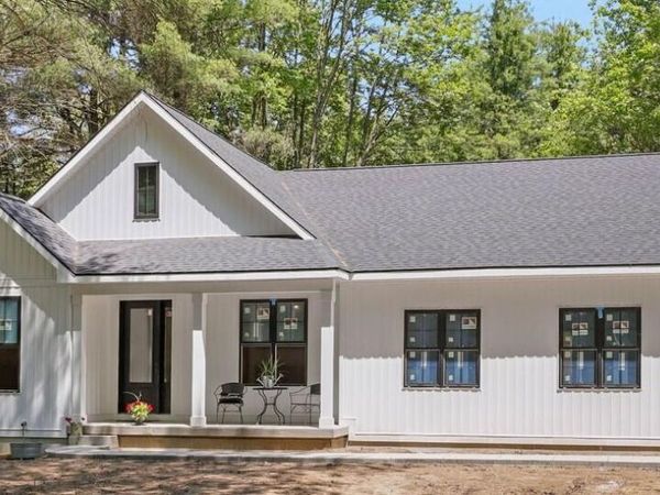22672 W Kendaville Road, Pierson, MI 49339