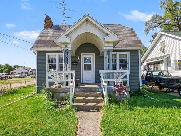 18 34th Street SW, Grand Rapids, MI 49548